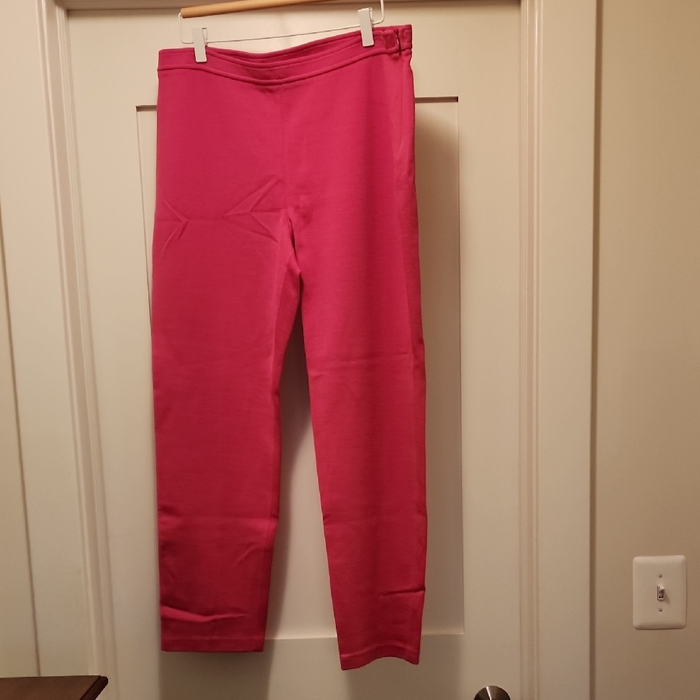 St. John Fuchsia Knit Pants